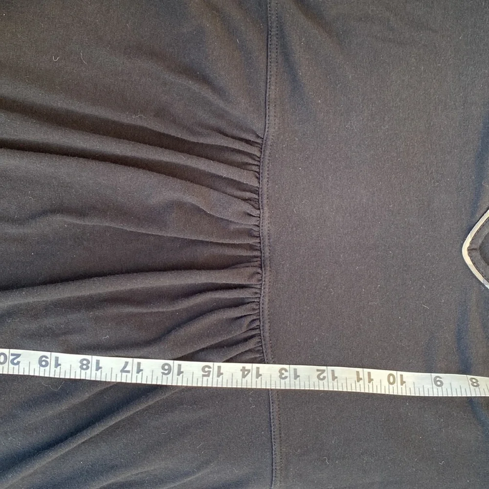 Burberry Black V-Neck Top - Picture 9 of 9